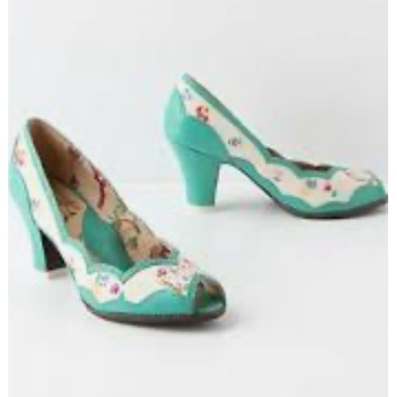 Miss L Fire Sandals - Picture 1 of 11